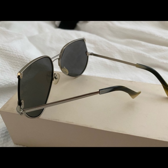 Grey ant classic sunglasses